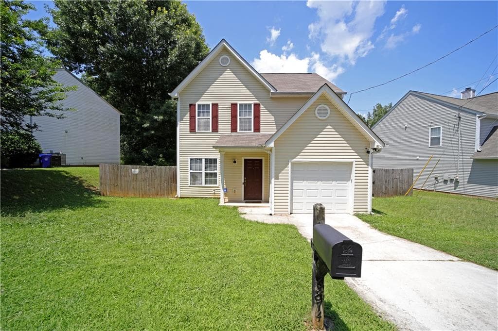 3 bedroom, 3 bathroom, 1,677 sq ft single family residence under contract at 6874 Mahonia Place, Lithonia, GA 30038 — photo 3