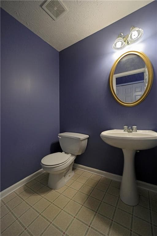 3 bedroom, 3 bathroom, 1,677 sq ft single family residence under contract at 6874 Mahonia Place, Lithonia, GA 30038 — photo 9