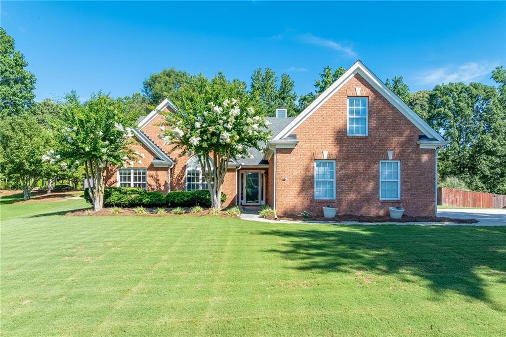 4 bedroom, 2 bathroom, 2,420 sq ft single family residence sold at 2760 Jay Oak Drive, Dacula, GA 30019