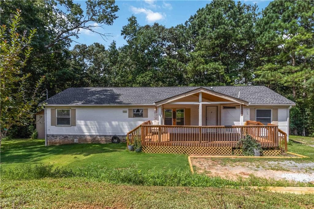 5105 Waterfront Drive, Acworth, GA 30102 — most recent listing photo