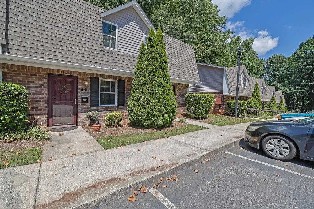 3125 Reeves Street, Smyrna, GA 30080 — most recent listing photo