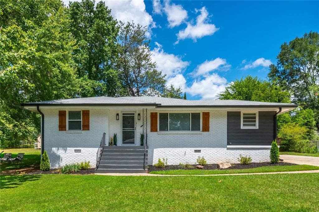 3 bedroom, 1 bathroom, 1,200 sq ft single family residence sold at 941 Shirley Street, Smyrna, GA 30082