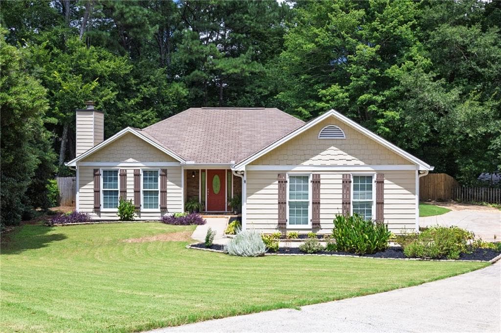 3 bedroom, 2 bathroom, 1,729 sq ft single family residence sold at 931 Arbor Forest Landing, Marietta, GA 30064
