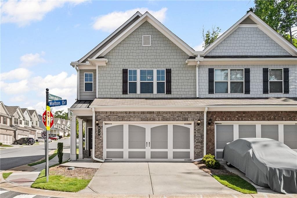 3 bedroom, 3 bathroom, 1,837 sq ft townhouse sold at 539 Walton, Woodstock, GA 30188