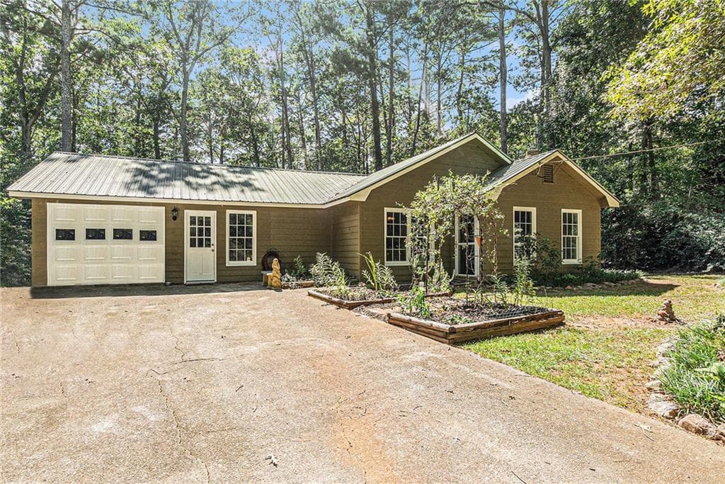 379 Cross Creek Court, Auburn, GA 30011 — most recent listing photo