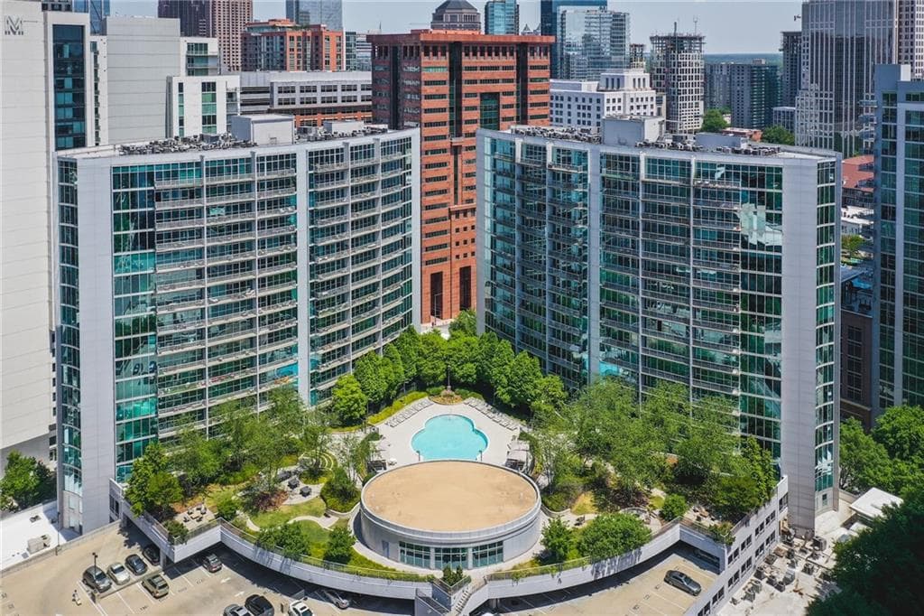 2 bedroom, 2 bathroom, 1,091 sq ft condominium sold at 44 Peachtree Place 1924, Atlanta, GA 30309