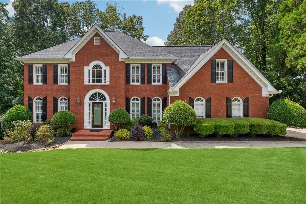 6 bedroom, 5 bathroom, 4,176 sq ft single family residence sold at 3775 Banyon Lane, Alpharetta, GA 30022