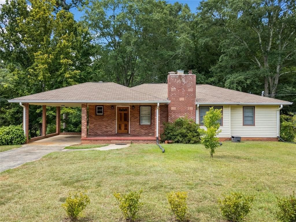 2 bedroom, 1 bathroom, 1,350 sq ft single family residence sold at 4344 Pineview Drive, Powder Springs, GA 30127