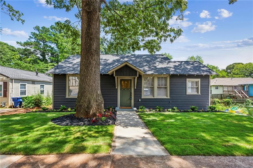 3 bedroom, 2 bathroom, 1,575 sq ft single family residence sold at 328 E Side Avenue, Atlanta, GA 30316