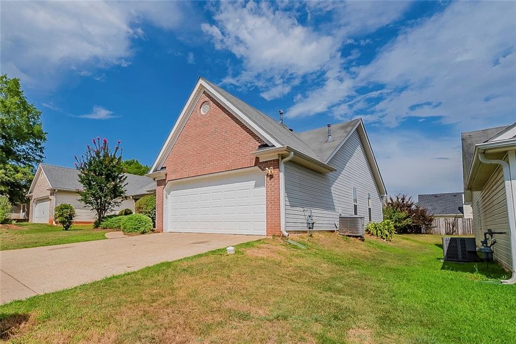 2494 Hillvale Circle, Lithonia, GA 30058 — most recent listing photo