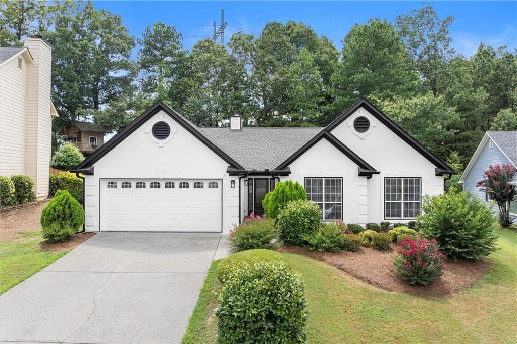 4 bedroom, 2 bathroom, 2,356 sq ft single family residence sold at 285 Saddle Bridge Drive, Alpharetta, GA 30022