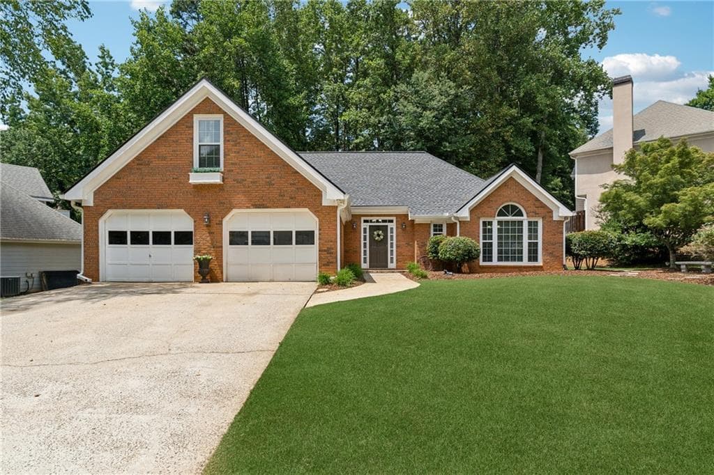 4 bedroom, 3 bathroom, 2,297 sq ft single family residence sold at 10880 S Kimball Bridge Crossing, Alpharetta, GA 30022