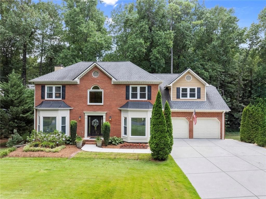 6 bedroom, 4 bathroom, 4,955 sq ft single family residence sold at 2860 Landing Drive, Marietta, GA 30066