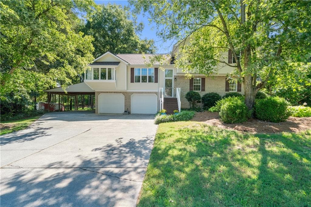 193 Farmington Drive, Calhoun, GA 30701 — most recent listing photo