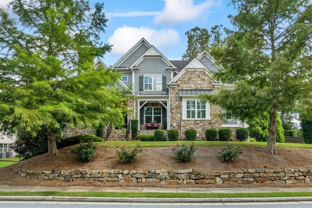 6 bedroom, 6 bathroom, 6,022 sq ft single family residence sold at 2962 Bellehurst Drive, Marietta, GA 30062