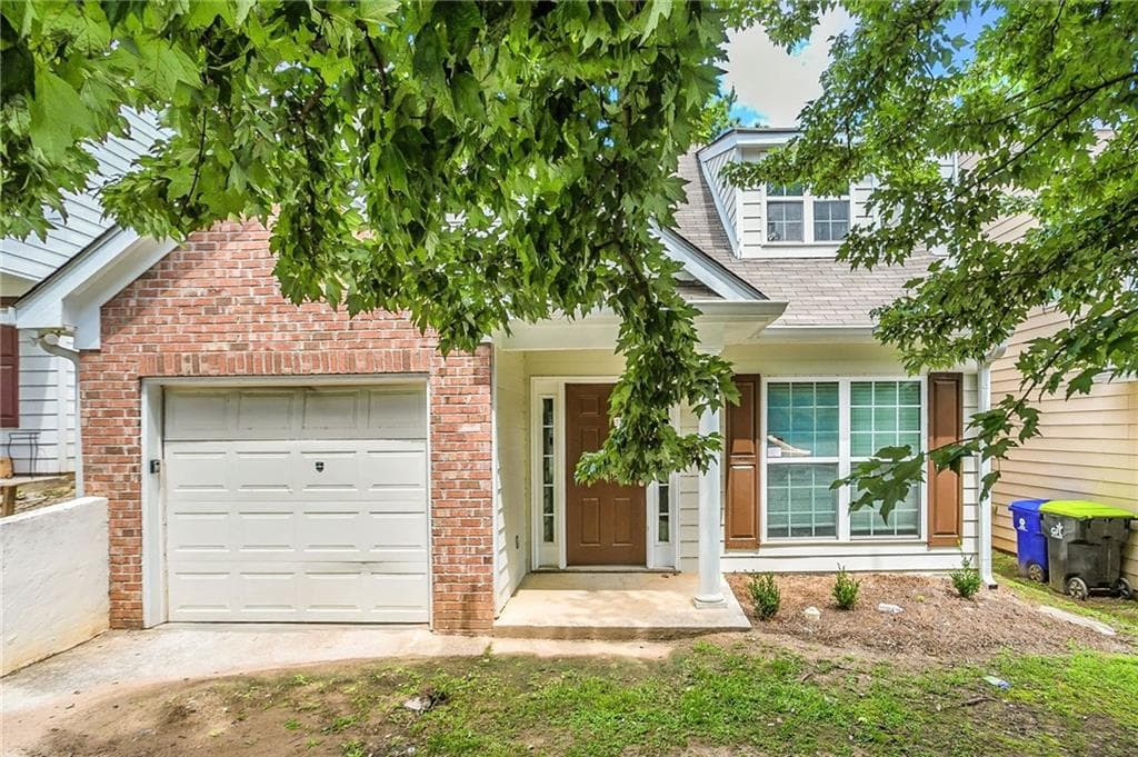 4 bedroom, 3 bathroom, 1,053 sq ft single family residence for sale at 4611 Ravenwood Loop, Union City, GA 30291 — photo 2