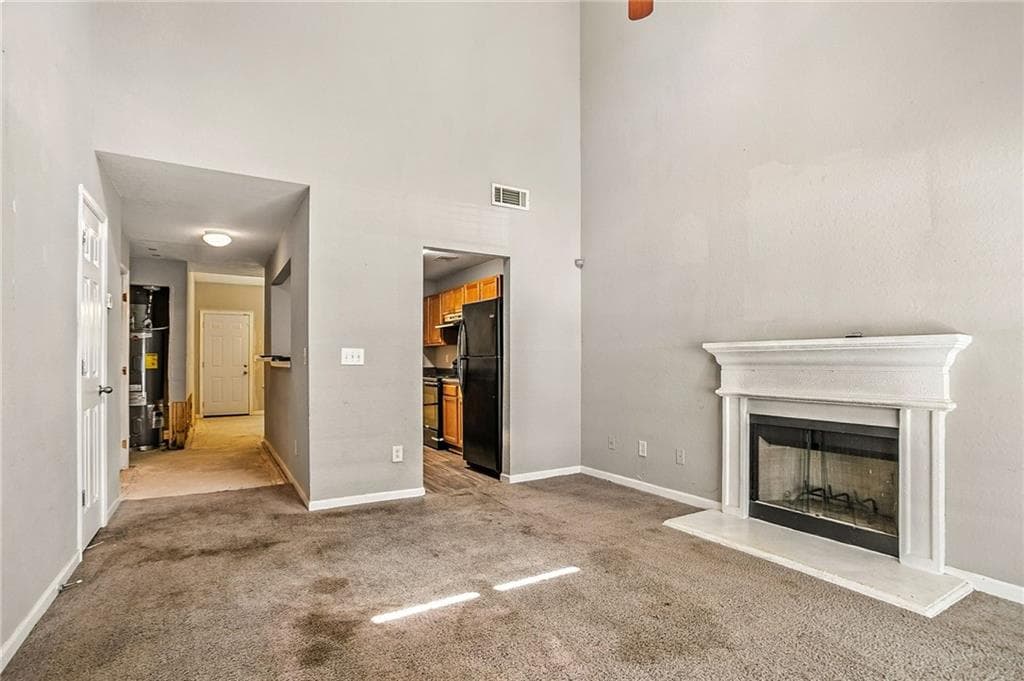 4 bedroom, 3 bathroom, 1,053 sq ft single family residence for sale at 4611 Ravenwood Loop, Union City, GA 30291 — photo 8