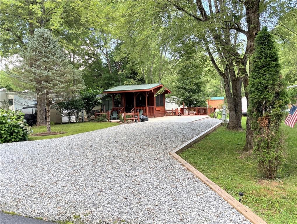 129 Fishtail Circle, Cleveland, GA 30528 — most recent listing photo