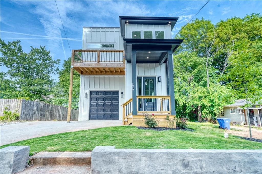 4 bedroom, 4 bathroom, 3,100 sq ft single family residence sold at 862 Hobson Street, Atlanta, GA 30310