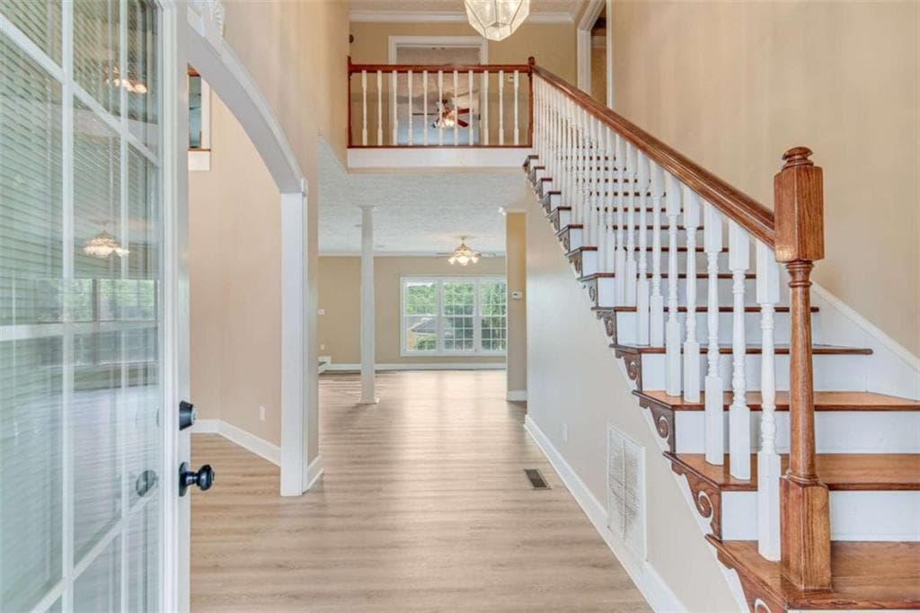 5 bedroom, 5 bathroom, 5,828 sq ft single family residence under contract at 701 Sunshine Road, Toccoa, GA 30577 — photo 3
