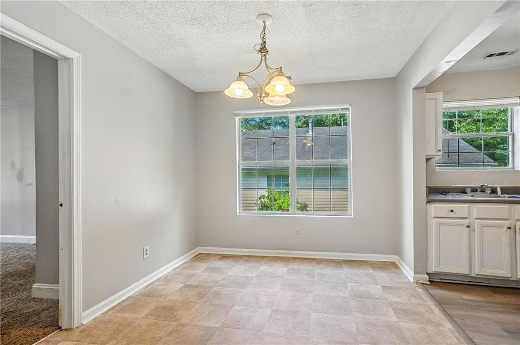 4 bedroom, 2 bathroom, 1,511 sq ft single family residence under contract at 629 Sandys Lane, Atlanta, GA 30354 — photo 10