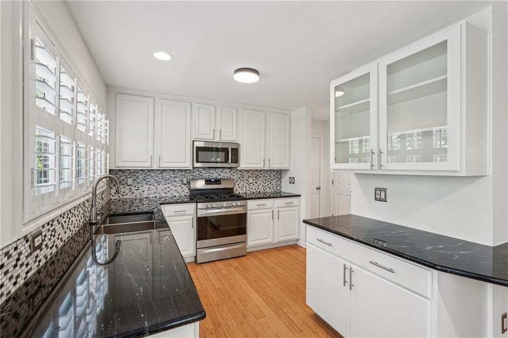 7005 Walnut Mill Landing, Cumming, GA 30040 — most recent listing photo
