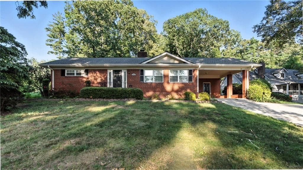 5809 Norton Circle, Flowery Branch, GA 30542 — most recent listing photo
