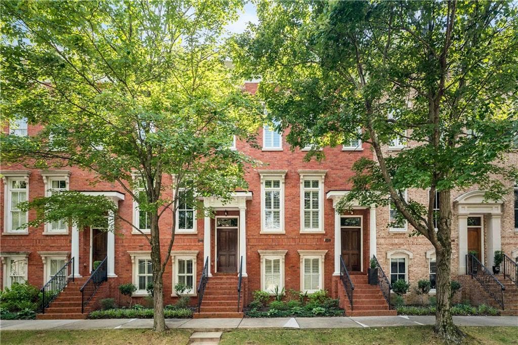 3 bedroom, 4 bathroom, 2,350 sq ft townhouse sold at 204 Montag Circle, Atlanta, GA 30307