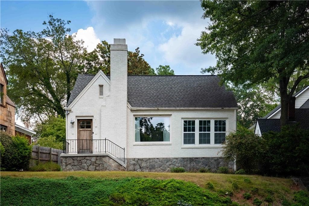 4 bedroom, 2 bathroom, 1,754 sq ft single family residence sold at 620 Flat Shoals Avenue, Atlanta, GA 30316