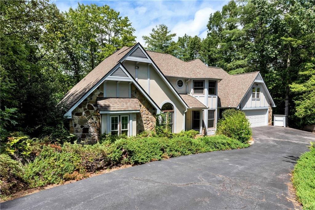 other sold at 276 Zeppelin Strasse, Helen, GA 30545