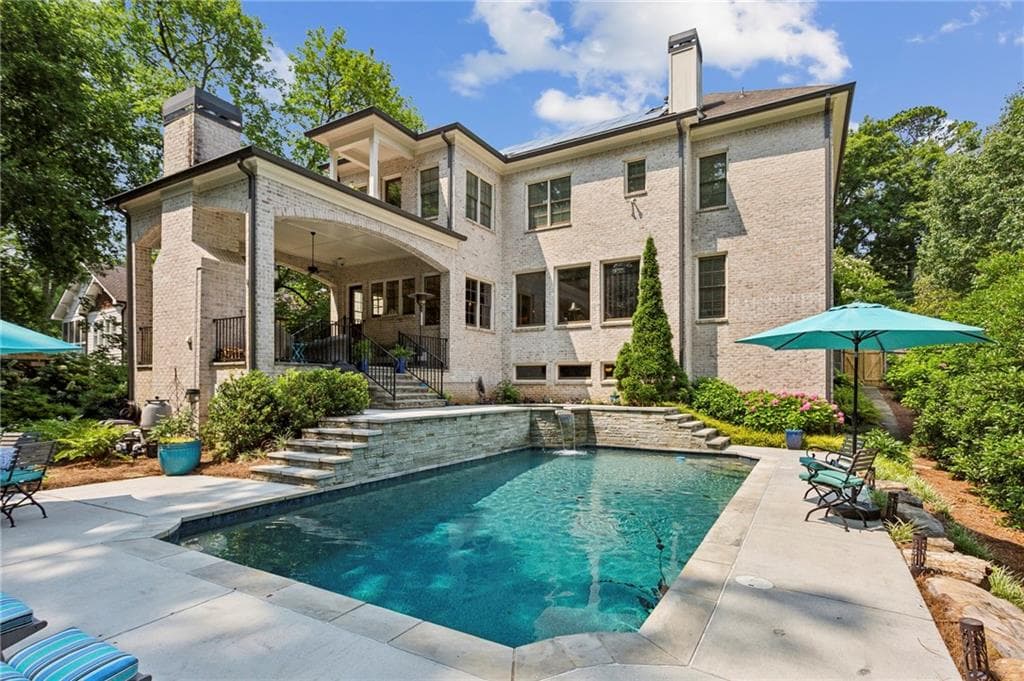 6 bedroom, 6 bathroom, 6,405 sq ft single family residence sold at 2115 Howell Mill Road, Atlanta, GA 30318