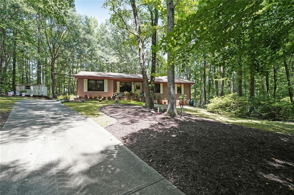 8550 High Point Road, Douglasville, GA 30134 — most recent listing photo