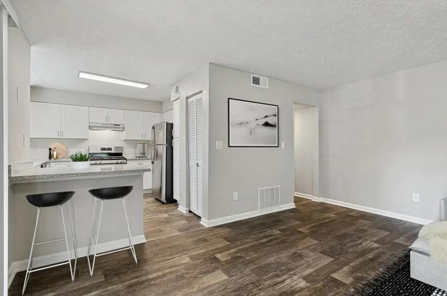 2 bedroom, 2 bathroom, 1,077 sq ft apartment for rent at 7600 Roswell Road 01-1412, Sandy Springs, GA 30350 for $1,217 a month — photo 4