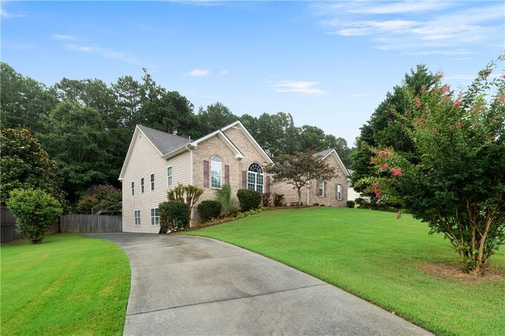 268 Woodridge Drive, Douglasville, GA 30134 — most recent listing photo
