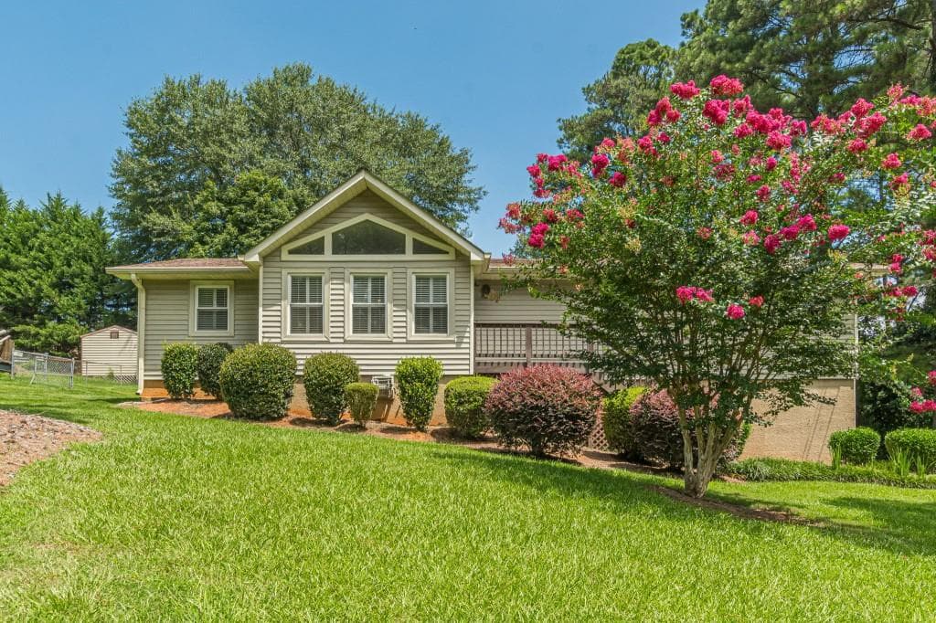 6185 S Summers Circle, Douglasville, GA 30135 — most recent listing photo