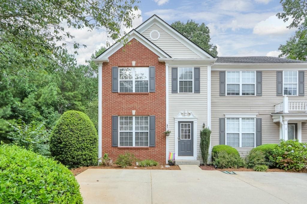 9165 Nesbit Ferry Road 27, Johns Creek, GA 30022 — most recent listing photo