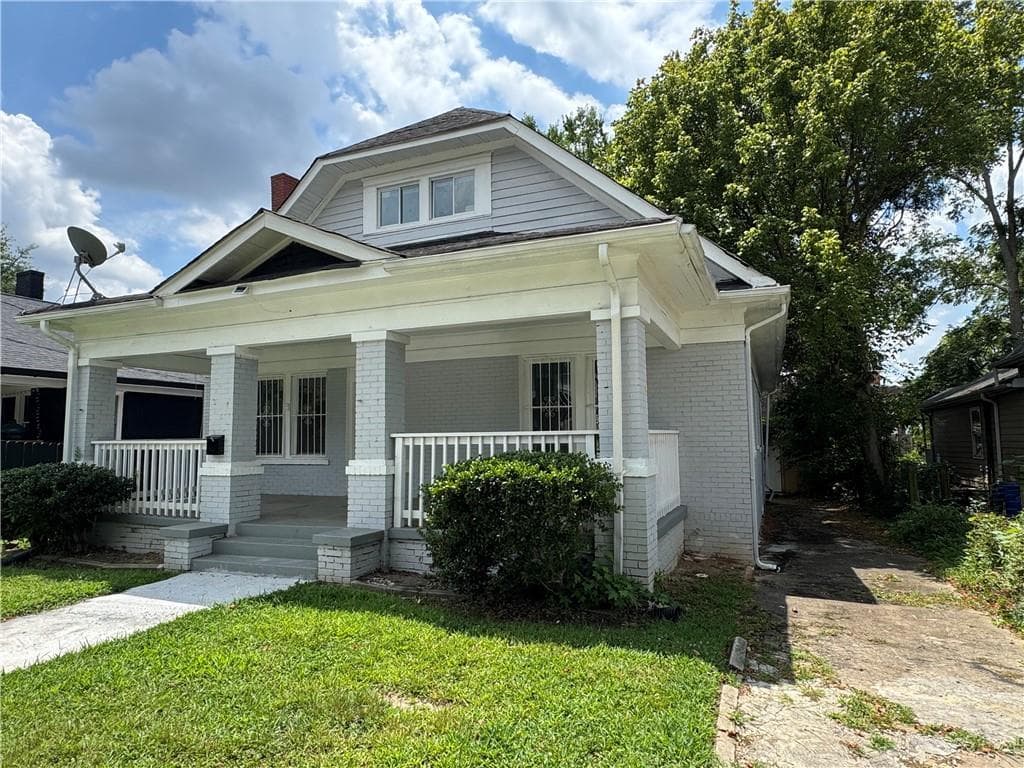 5 bedroom, 3 bathroom, 1,700 sq ft single family residence for rent at 1462 Lucile Avenue, Atlanta, GA 30310 for $2,300 a month — photo 2