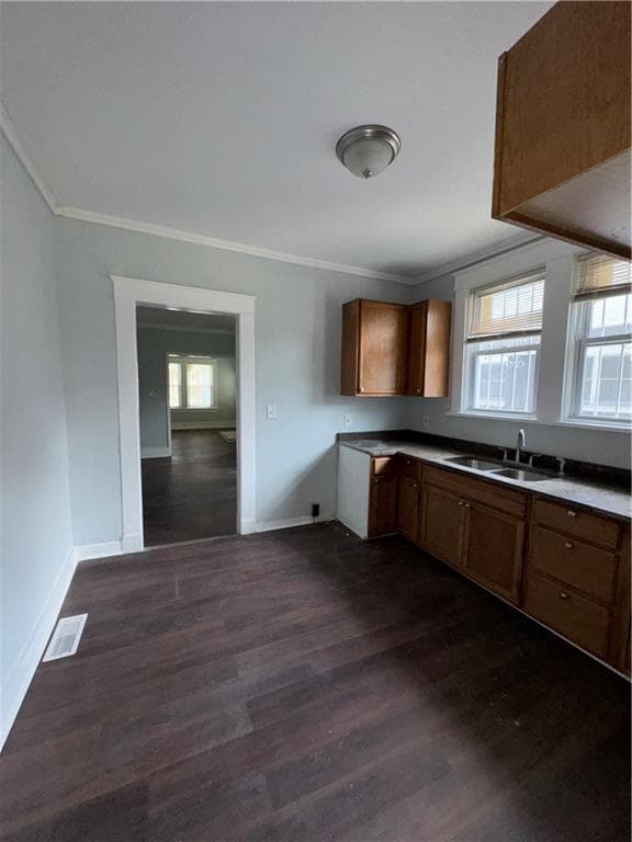 5 bedroom, 3 bathroom, 1,700 sq ft single family residence for rent at 1462 Lucile Avenue, Atlanta, GA 30310 for $2,300 a month — photo 8