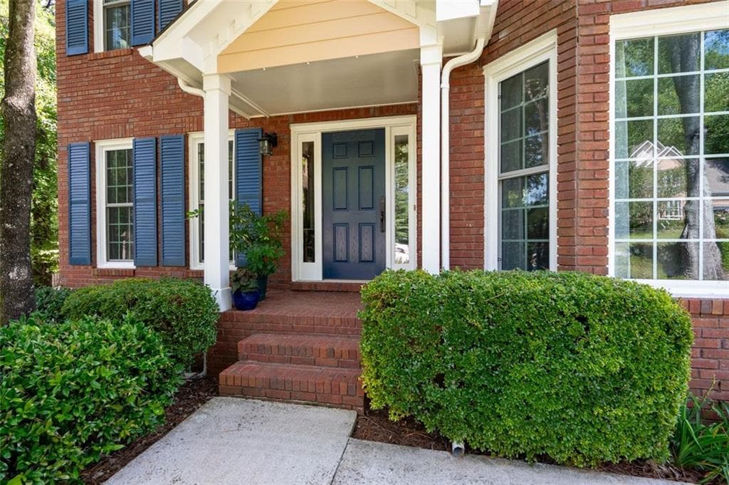 4 bedroom, 3 bathroom, 2,328 sq ft single family residence sold at 3274 ENCLAVE Court, Kennesaw, GA 30152
