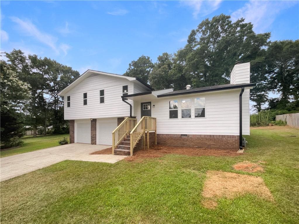 105 Woodbine Drive, Carrollton, GA 30117 — most recent listing photo
