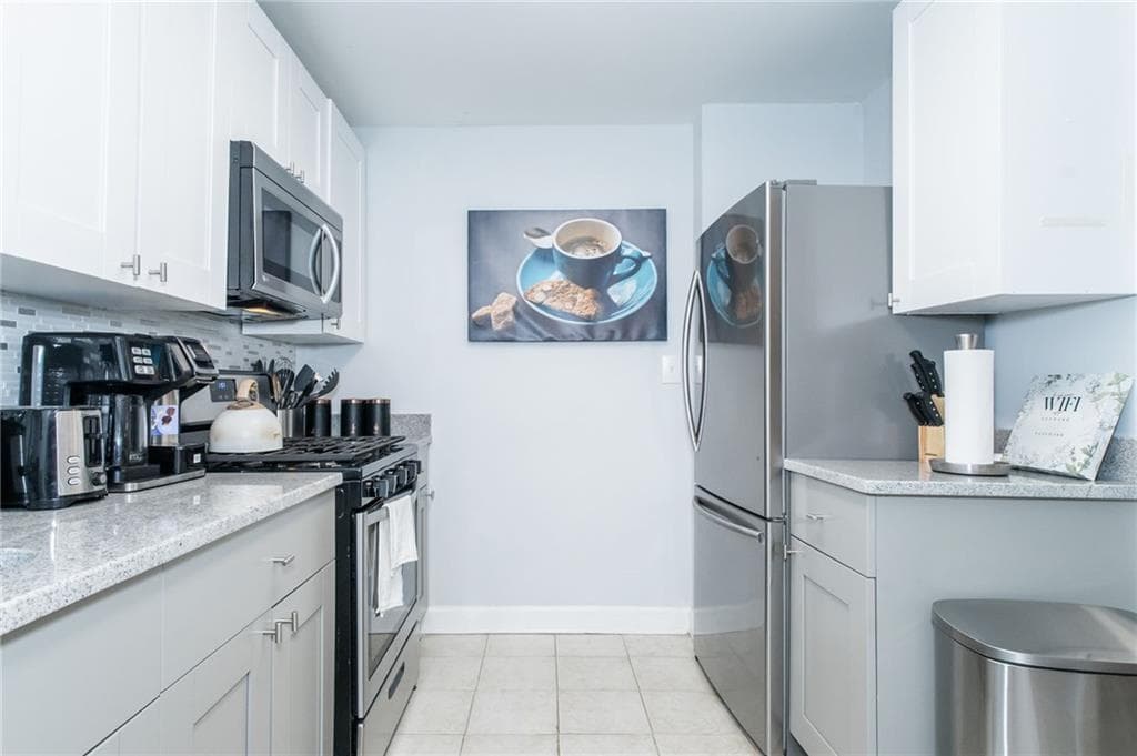 2 bedroom, 1 bathroom, 931 sq ft condominium for sale at 215 Piedmont Avenue 2107, Atlanta, GA 30308 — photo 5