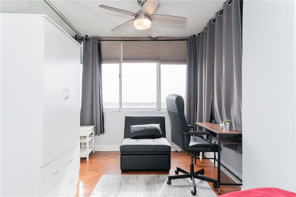 2 bedroom, 1 bathroom, 931 sq ft condominium for sale at 215 Piedmont Avenue 2107, Atlanta, GA 30308 — photo 9