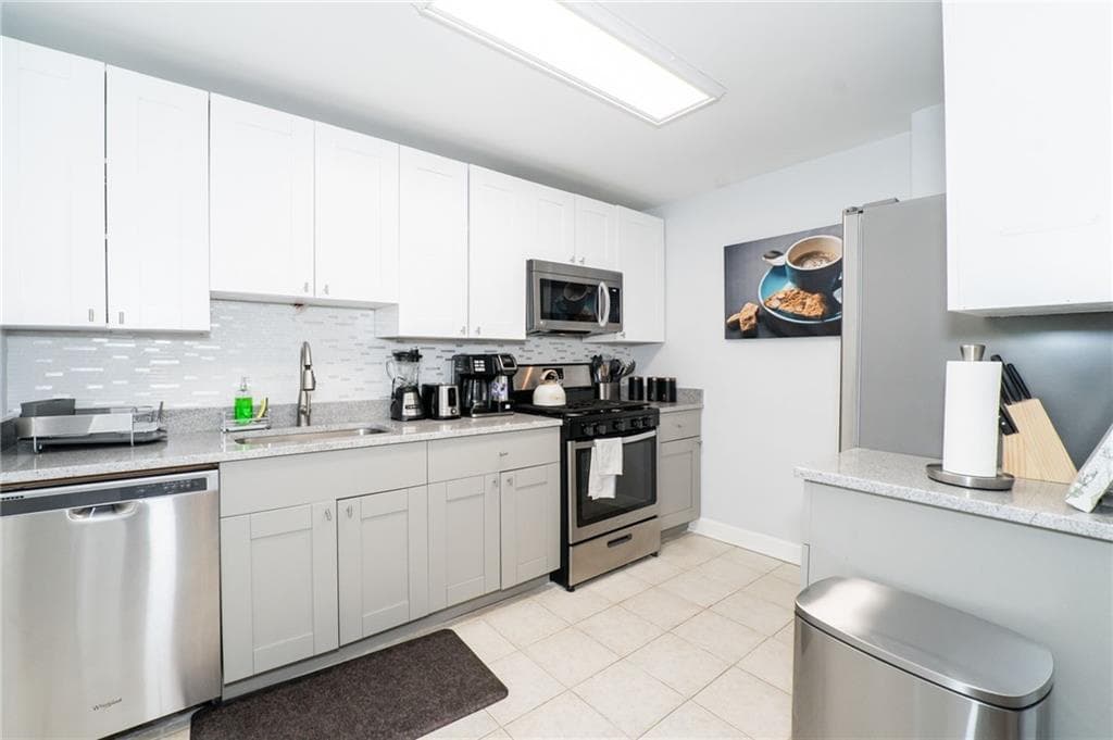 2 bedroom, 1 bathroom, 931 sq ft condominium for sale at 215 Piedmont Avenue 2107, Atlanta, GA 30308 — photo 10