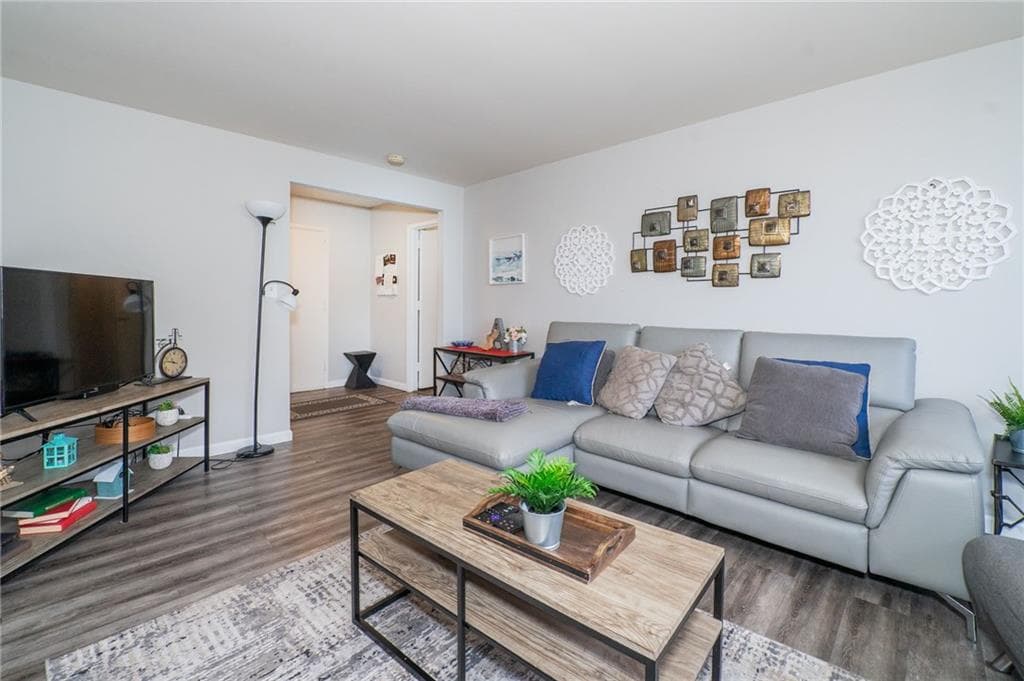 2 bedroom, 1 bathroom, 850 sq ft condominium for sale at 215 Piedmont Avenue 2108, Atlanta, GA 30308 — photo 10