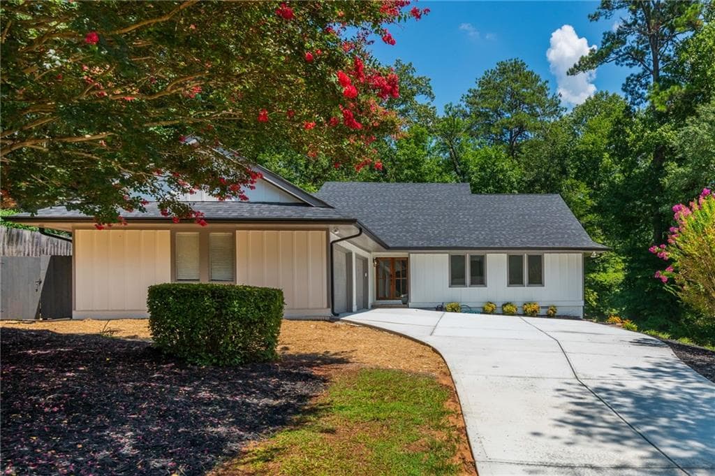 6 bedroom, 4 bathroom, 4,463 sq ft single family residence sold at 350 Ridgewater Drive, Marietta, GA 30068
