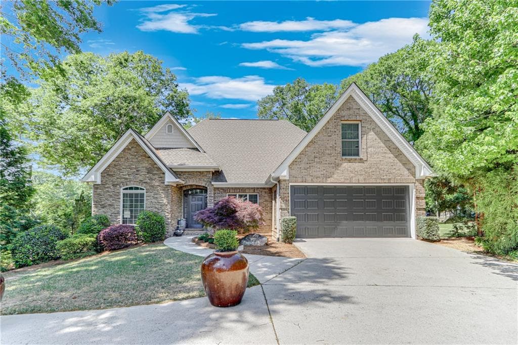 200 Piedmont Avenue, Gainesville, GA 30501 — most recent listing photo