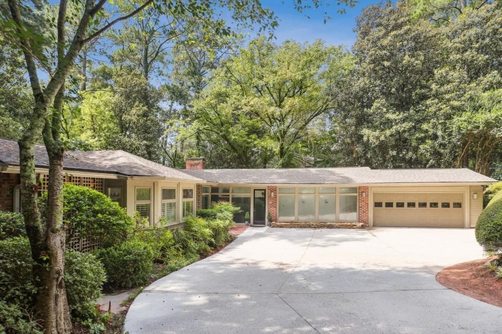 4 bedroom, 3 bathroom, 3,231 sq ft single family residence sold at 572 Hillside Drive, Atlanta, GA 30342