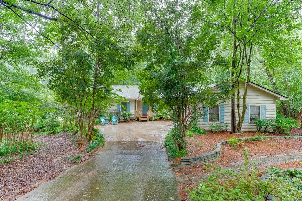 4442 Hidden Oaks Drive, Flowery Branch, GA 30542 — most recent listing photo