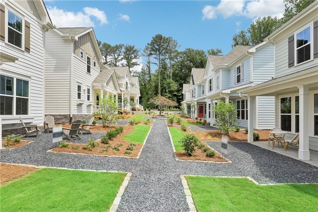 3827 Cottage Circle, Clarkston, GA 30021 — most recent listing photo