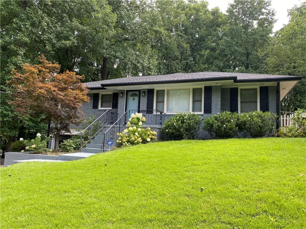 3 bedroom, 3 bathroom, 2,360 sq ft single family residence for sale at 2772 S Clark Drive, Atlanta, GA 30344 — photo 3